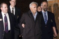 Edition spéciale : démission de Dominique Strauss-Kahn sur fond de bataille pour sa succession